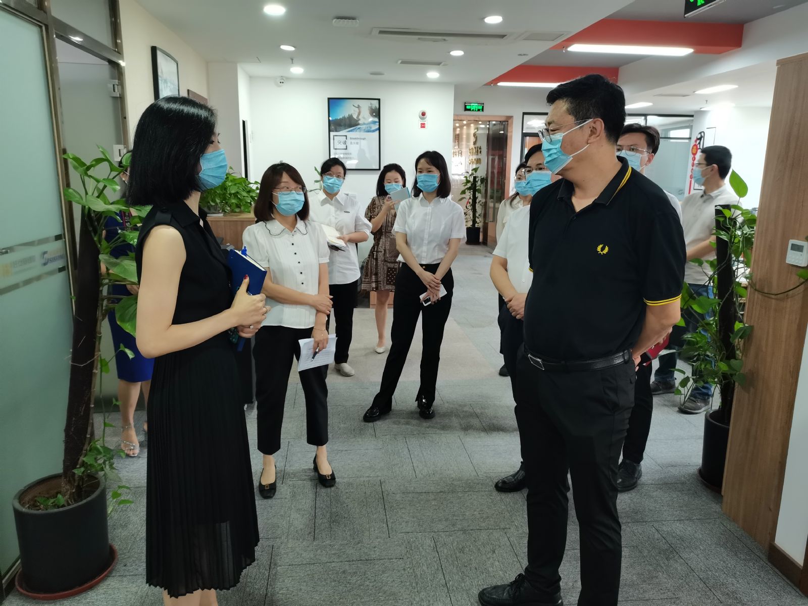 安诚技术咨询，推动企业转型升级，激发产业新动能,随着全球科技进步的浪潮，我国企业正面临着前所未有的发展机遇，在这个转型升级的关键时期，安诚技术咨询凭借其卓越的专业能力和高效的服务模式，为企业提供全方位的技术支撑，助力企业迈向高质量发展的新阶段，本文将为您深入解析安诚技术咨询的服务内容、核心优势以及一系列成功的合作案例，以期为广大企业提供借鉴，为我国产业发展注入新的活力。,安诚技术咨询,技术咨询,第1张