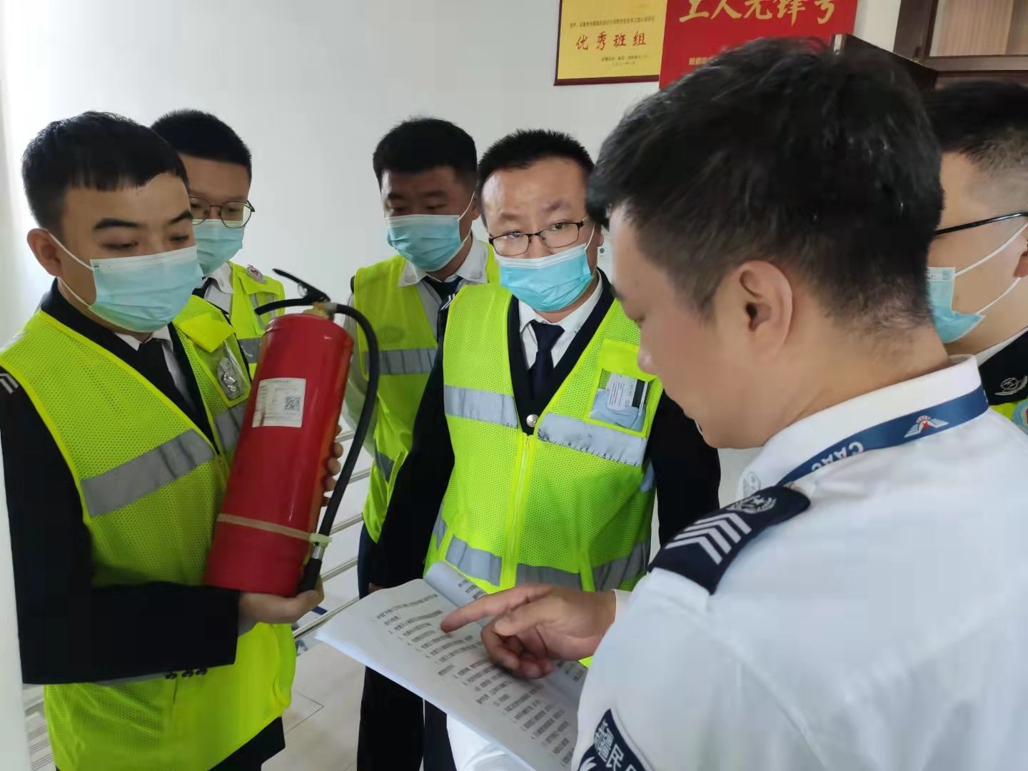 筠连消防技术咨询，专业保障，安全护航之道,随着我国经济的飞速发展，各类建筑项目如雨后春笋般涌现，消防安全问题愈发突出，为了提升消防安全管理水平，确保人民群众的生命财产安全，筠连消防技术咨询应运而生，本文将为您全面解读筠连消防技术咨询的服务内容、显著优势以及在实际应用中的关键作用。,筠连消防技术咨询,技术咨询,消防技术咨询,第1张